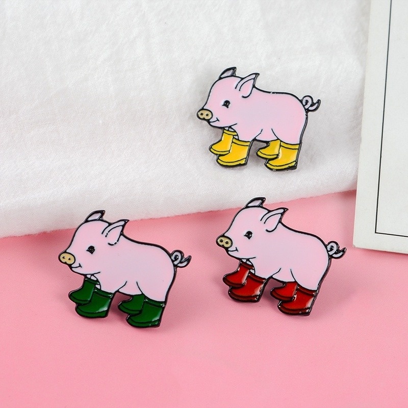 Ghim Cài Ba Lô Tráng Men Hình Chú Heo Dễ Thương 3 Kiểu Lựa Chọn Thích Hợp Làm Quà Tặng Cho Bạn