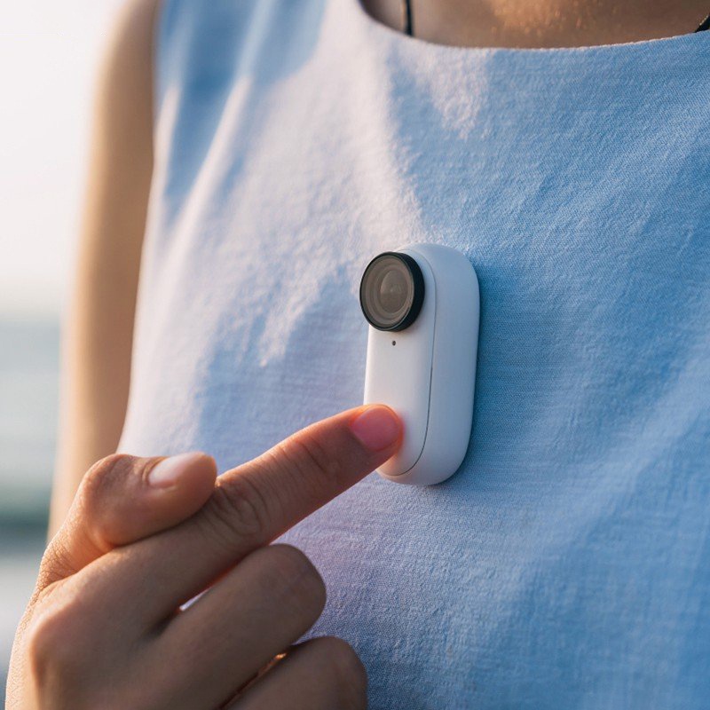 Insta360 Go 2 - Camera Hành Trình Siêu Nhỏ Gọn, Quay Phim 3K, Chống Nước IPX8, Ổn Định Hình Ảnh