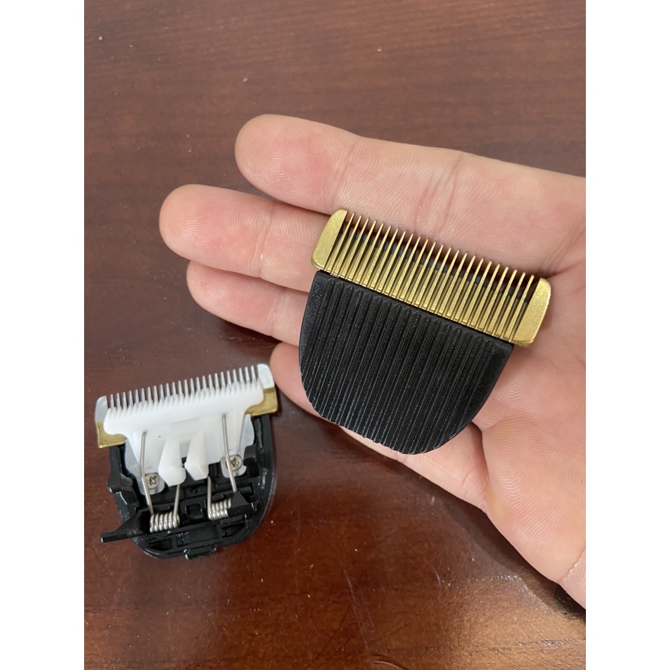Lưỡi tông đơ B60 chính hãng HuaErBo cực sắc bén.