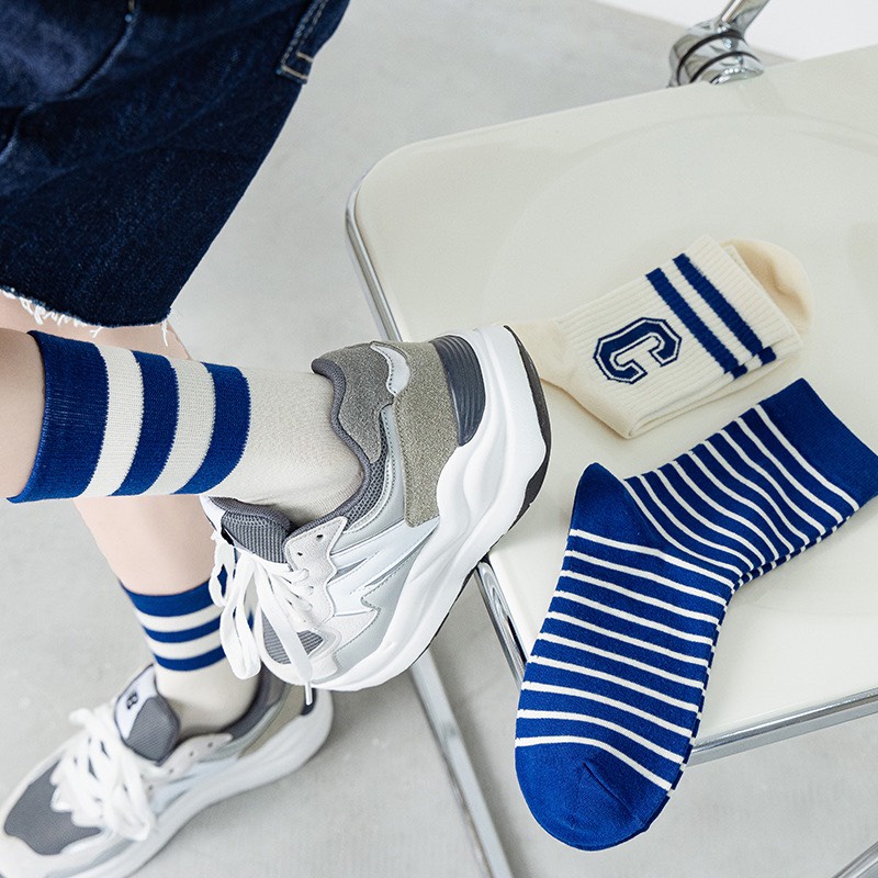 Tất Cao Cổ Kiểu Dáng Thể Thao Unisex Phong Cách Hàn Mới Hot Họa Tiết Chữ C