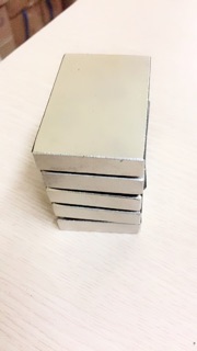 Nam châm đất hiếm kích thước 60x25x10mm