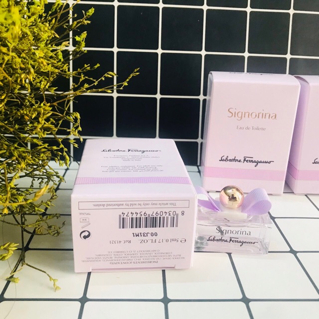 [Hàng Độc-màu tím]Nước Hoa Mini Nữ Chính Hãng Signorina Eau De Toilette 5ml