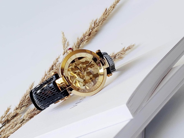 Đồng hồ nữ Ver.sace Revive