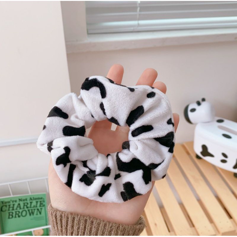 Scrunchies xinh màu da bò sữa, phụ kiện tóc hothit thời trang đẹp độc