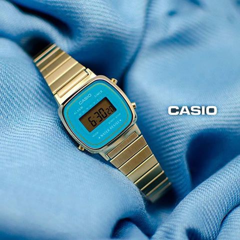 Đồng Hồ Nữ Casio LA670WGA-2DF Dây Kim Loại Mạ Vàng - Viền Mặt Màu Xanh