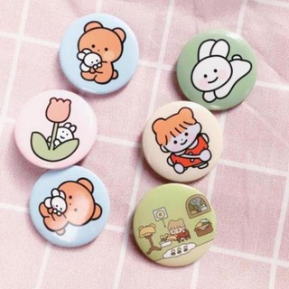 Huy hiệu hình em bé tròn cài áo balo túi xách