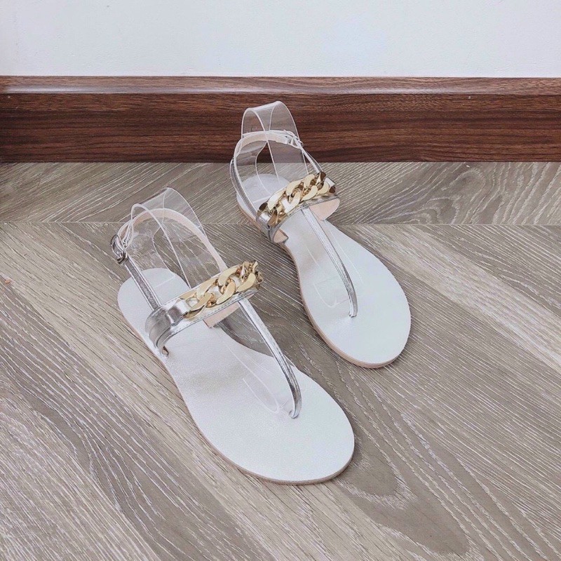 Giày sandal kẹp lắc xích