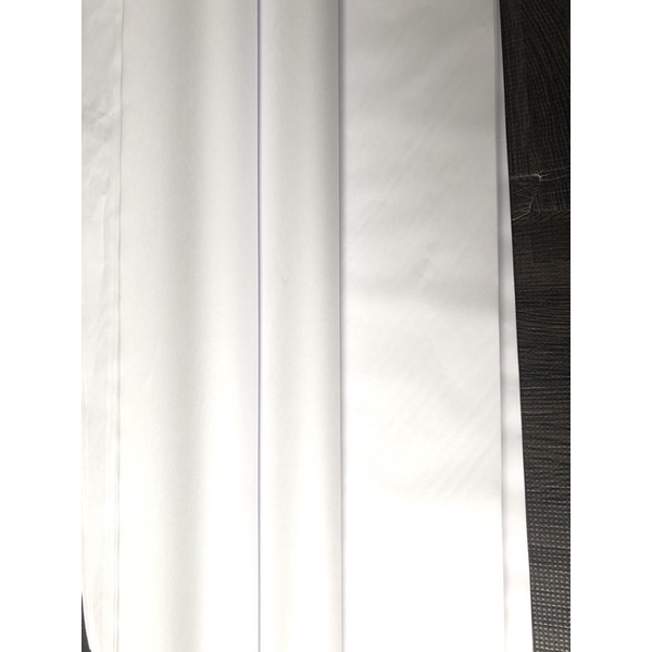 100 tờ  giấy gói quần áo , gói hàng ,gói giày 1 mặt bóng