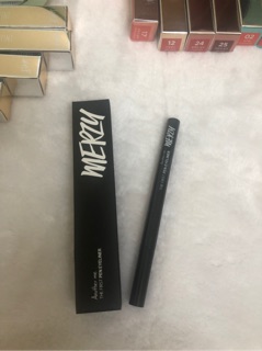 Chì kẻ mắt gel Merzy P1