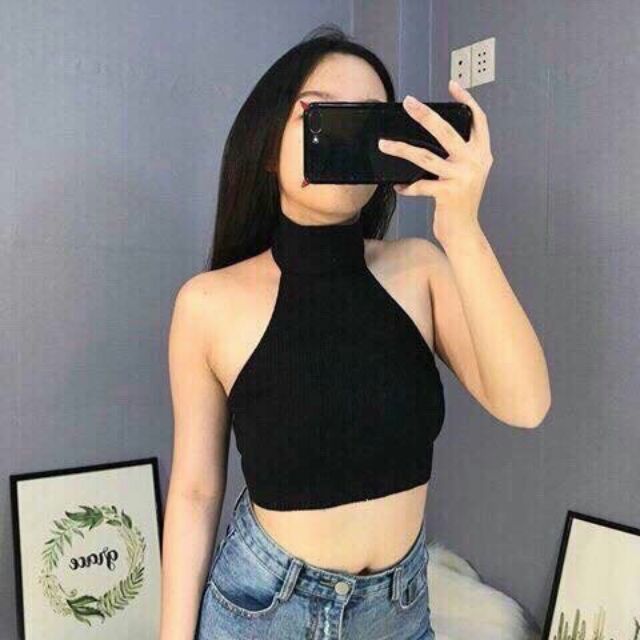 Áo crt yếm vòng cổ