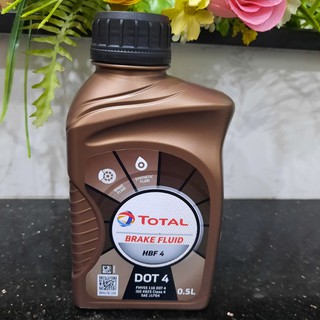 Dầu thắng (dầu phanh) DOT4 Total HBF 4 0.5L lít Singapore