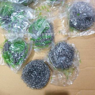 Bùi nhùi cọ xoong nồi