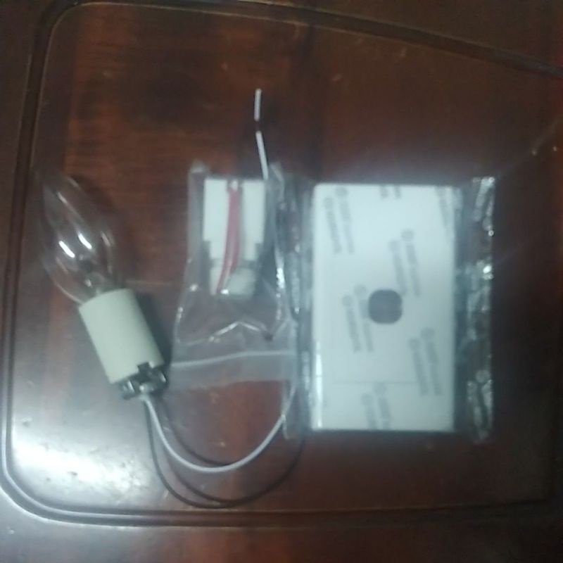 Bộ Công Tắc Giường Đá Muối Himalaya Và Bộ Đuôi Bóng Cho Phòng Xông Hơi Đá Muối Himalaya 20gr