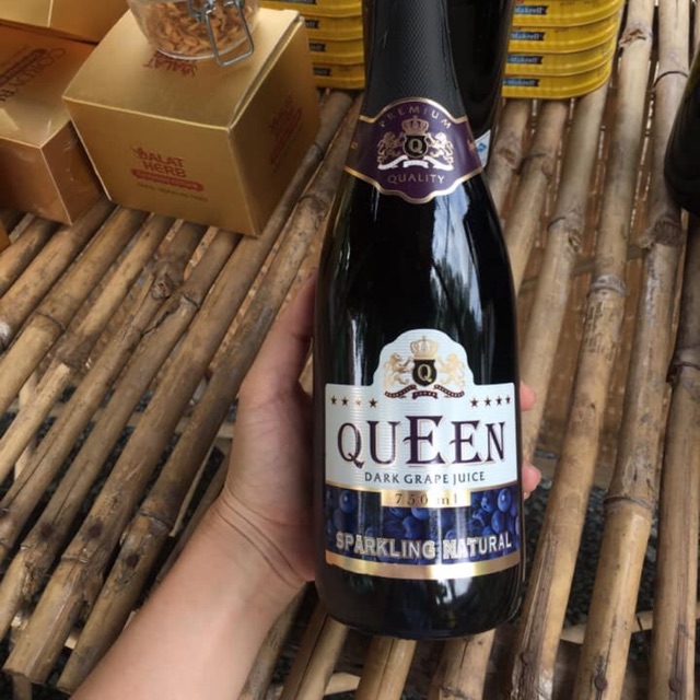 Nước ép nho queen