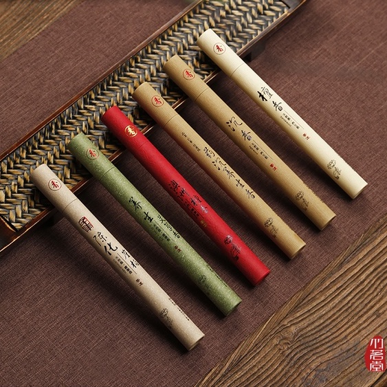 Đế sứ cắm nhang trầm