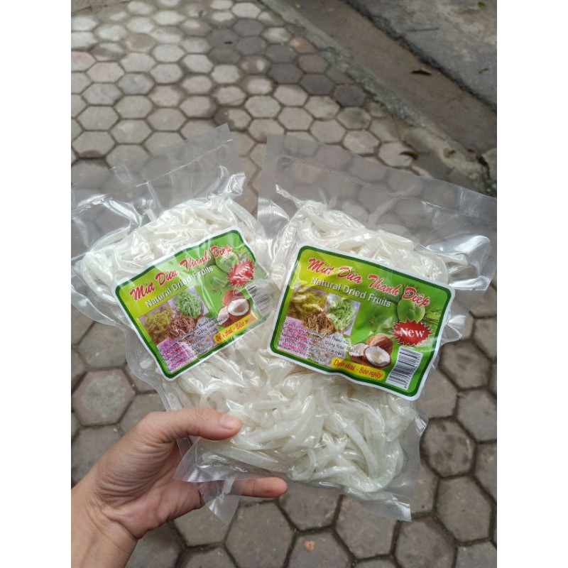 (Không Chất Tạo Màu) Mứt Dừa Non Loại 1( dẻo quạch. ít ngot) 1Kg