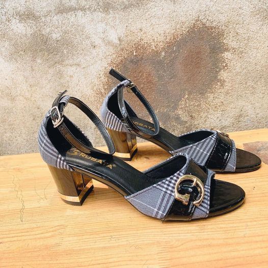 giày sandal cao 5 phân thời trang phong cách RO158 chất liệu da Pu mềm cao cấp , cực kì thoải mái khi mang