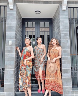 Bán sỉ váy maxi thổ cẩm cổ yếm