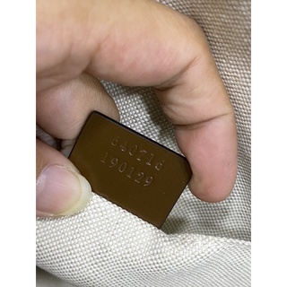 túi xách gc dáng hến size 20