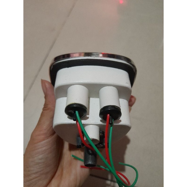 Đồng hồ xe Cúp 81 .
