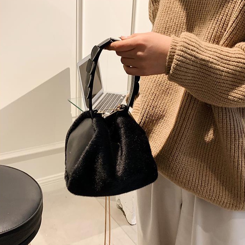 Túi đeo chéo IELGY bằng nhung màu hồng phong cách thời trang