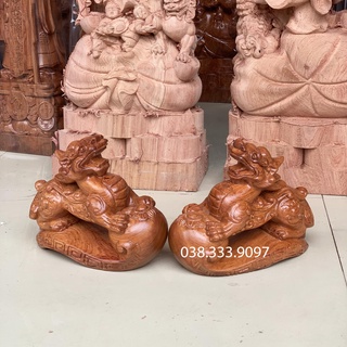 Tượng tỳ hưu hình cầu chiều dài từ 15cm đến 30cm được làm bằng gỗ hương nguyên khối