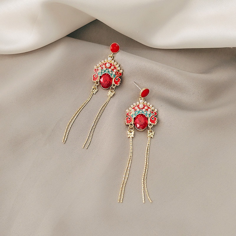 Khuyên tai dáng dài đính ngọc trai nhân tạo phối tua rua màu đỏ mừng năm mới