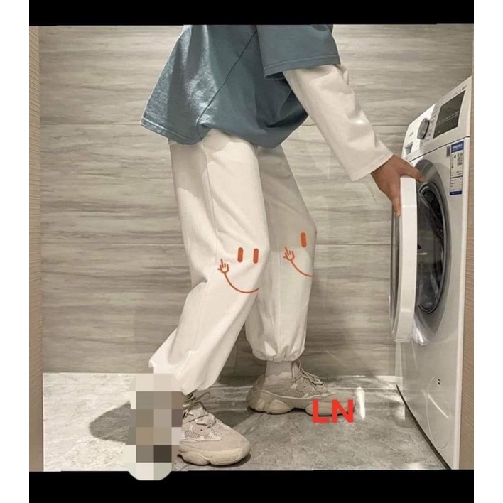 Quần ống rộng dáng jogger bo gấu Mặt Cười Đỏ In GốiChất su da cáHàng loại 1Thời trang Unisex nam nữ Thu Đông