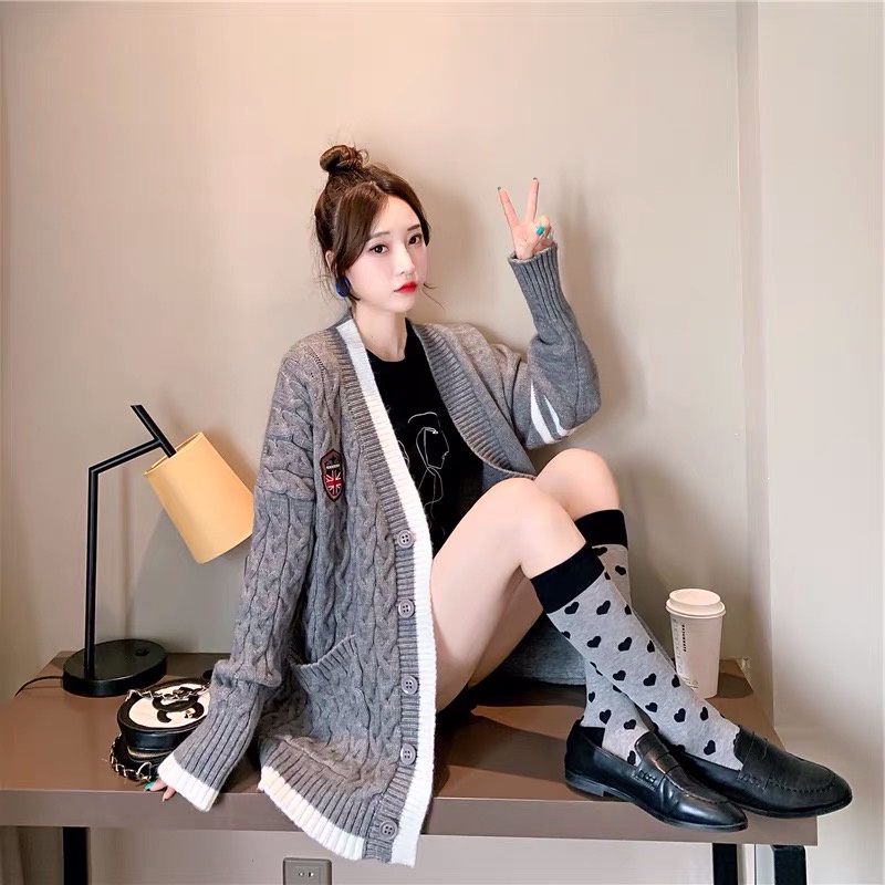 Áo khoác cardigan Forgirl có logo phối viền trắng một bên siêu lạ