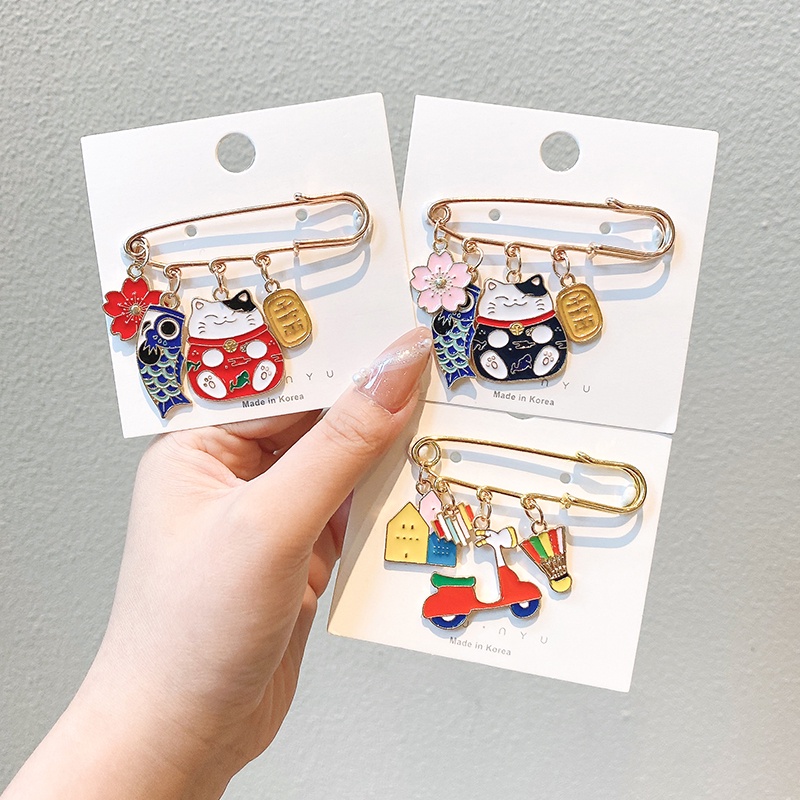 Ghim Cài Áo Họa Tiết Hoạt Hình Dễ Thương