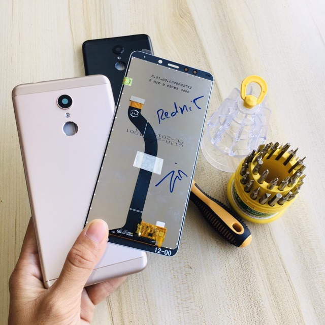 Combo Bộ Vỏ Sườn + Màn Hình Xiaomi Redmi 5 Zin Hàng Cao Cấp (Tặng bộ vít)