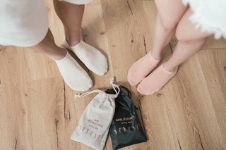 Tất 7 ngày xuất Hàn 7 đôi