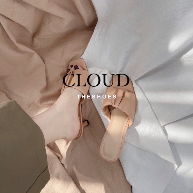GÓT QB CLOUD THE SHOES