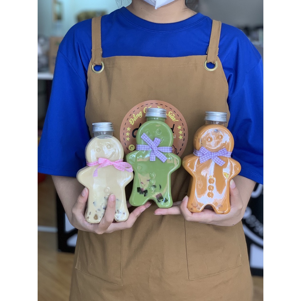 Giá Sỉ: Thùng 70 chai nhựa PET Nhân vật Cao Cấp Mẫu Hình Bánh Quy Gừng 500ML Cho Mùa Noen