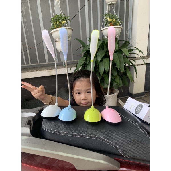 Đèn bàn cực sáng