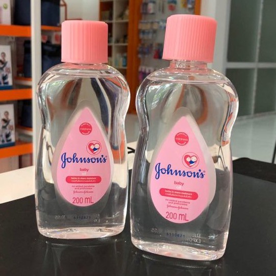 Dầu mát-xa và dưỡng ẩm Johnson's baby Oil 200ml