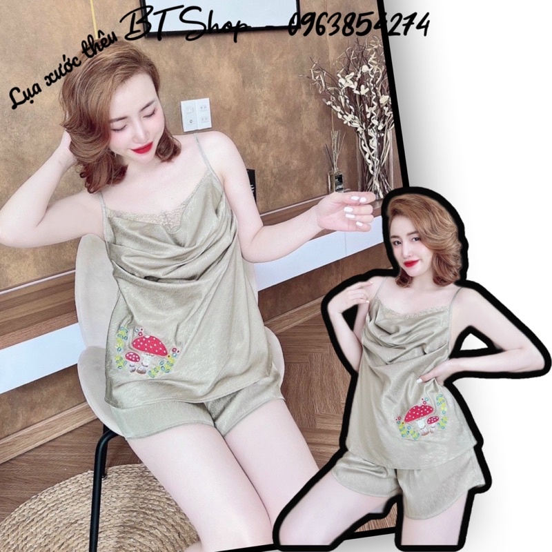 Đồ ngủ mặc nhà lụa trơn cổ đỗ quần đùi freesize 42-57kg