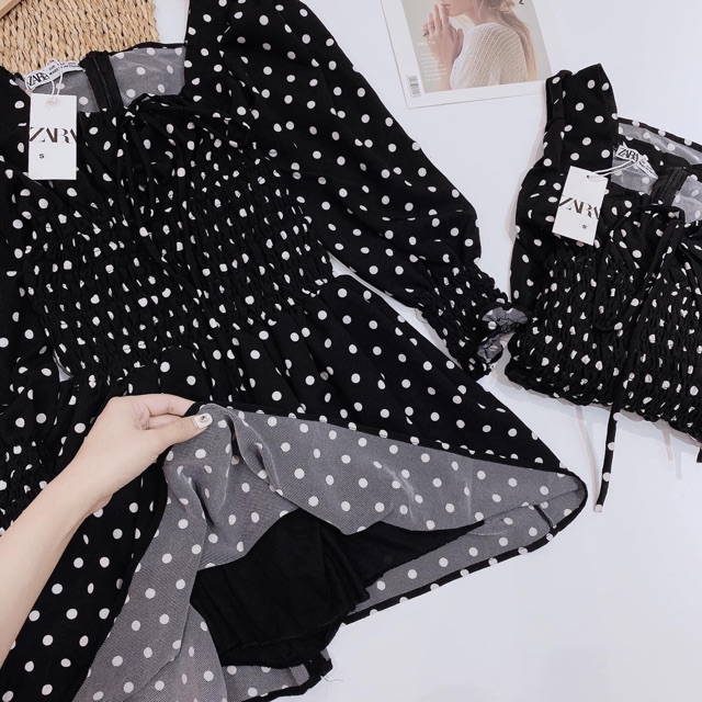 Váy chun eo chấm bi