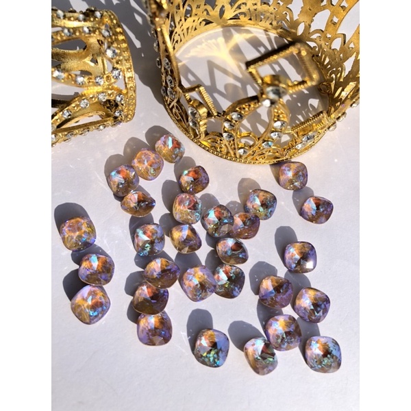 Đá hình đính móng tay