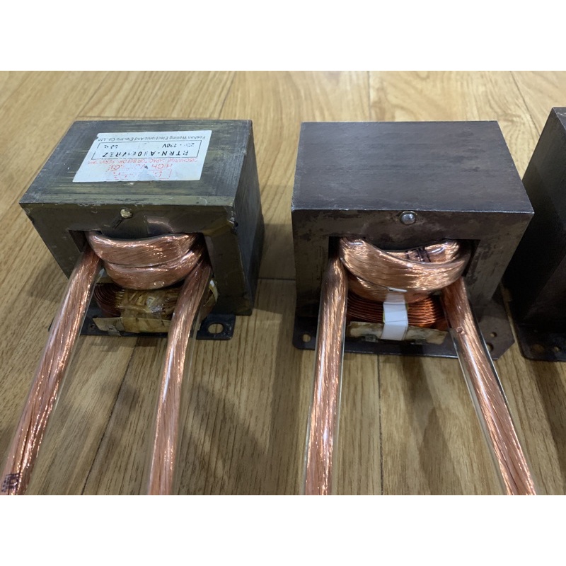 Biến áp E800 quấn 3-4 vòng M50 trong suốt chế máy Hàn Cell