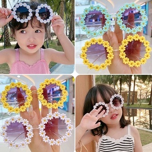 Kính Mát Chống Tia UV Họa Tiết Hoa Cúc Thời Trang Cho Bé