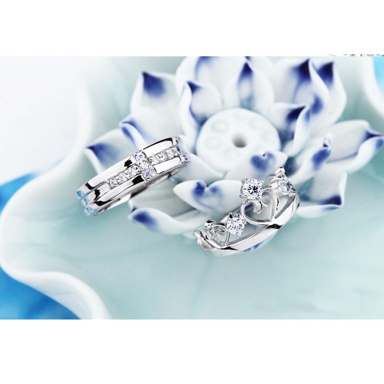 Nhẫn hình vương miện đơn giản sang trọng