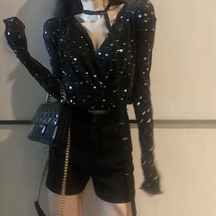Áo nữ đen cổ chữ V tay dài gợi cảm đính hạt chiếu ngôi sao bling bling ulzzang