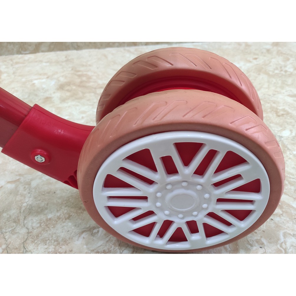 Xe Thăng Băng Kiêm Xe 3 Bánh, Chòi Chân Cho Bé.