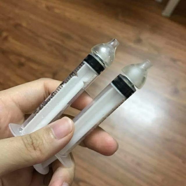 Xilanh, núm xilicol rửa mũi cho bé
