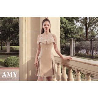đâm thiết kế amy size s, cổ ren phối hoa đính ngọc