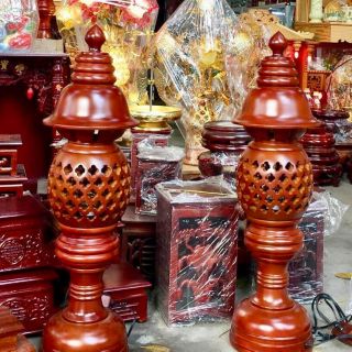 Đèn thờ bằng gỗ