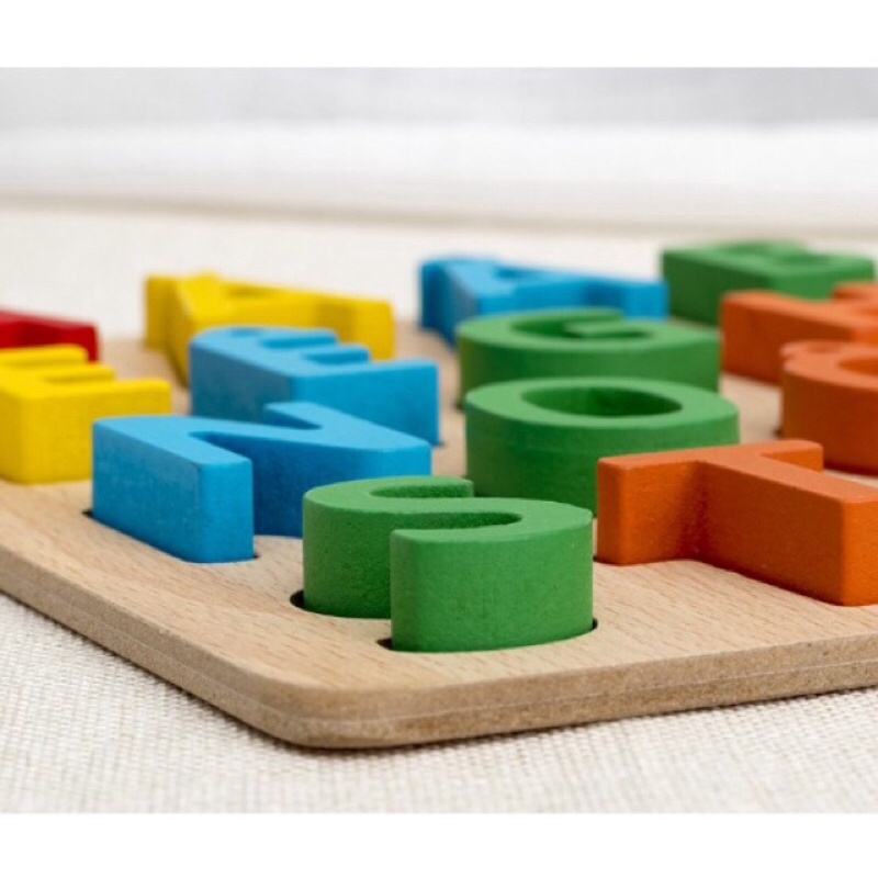 bảng gỗ chữ cái tiếng việt , chữ nổi , dùng cho bé vừa chơi vừa học