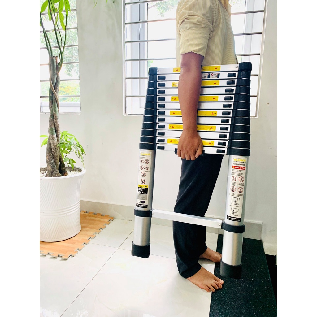 Thang nhôm rút gọn SUMIKA SK380 - Màu đen cao 3,8m, rút gọn 0.88m, tải trọng 300kg