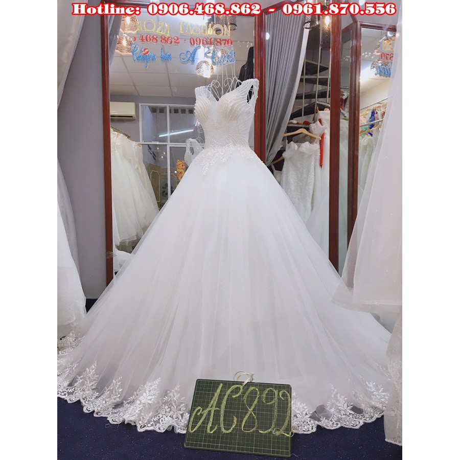 Những mẫu váy cưới mới nhất hiện nay AC892